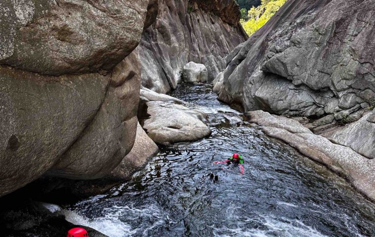 Descente Sportif du Canyon du Chassezac Integral en Ardèche