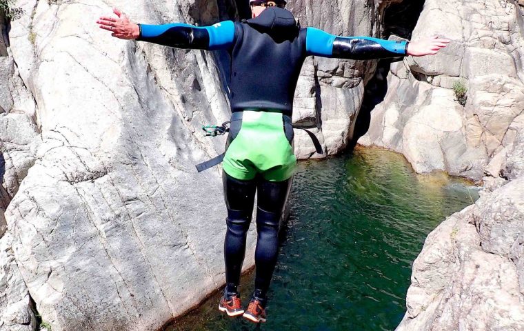 Descente des merveilleuses gorges du Chassezac en Canyoning