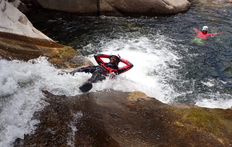 Descente des merveilleuses gorges du Chassezac en Canyoning