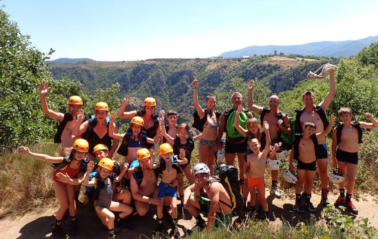 Descente des merveilleuses gorges du Chassezac en Canyoning