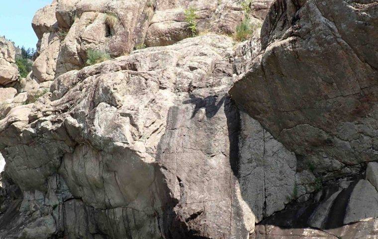 Descente des merveilleuses gorges du Chassezac en Canyoning