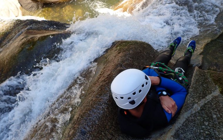 Descente des merveilleuses gorges du Chassezac en Canyoning