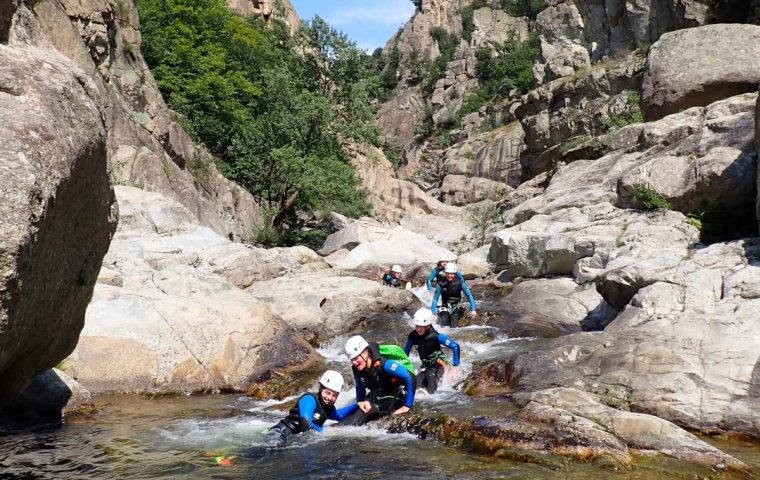 Descente des merveilleuses gorges du Chassezac en Canyoning