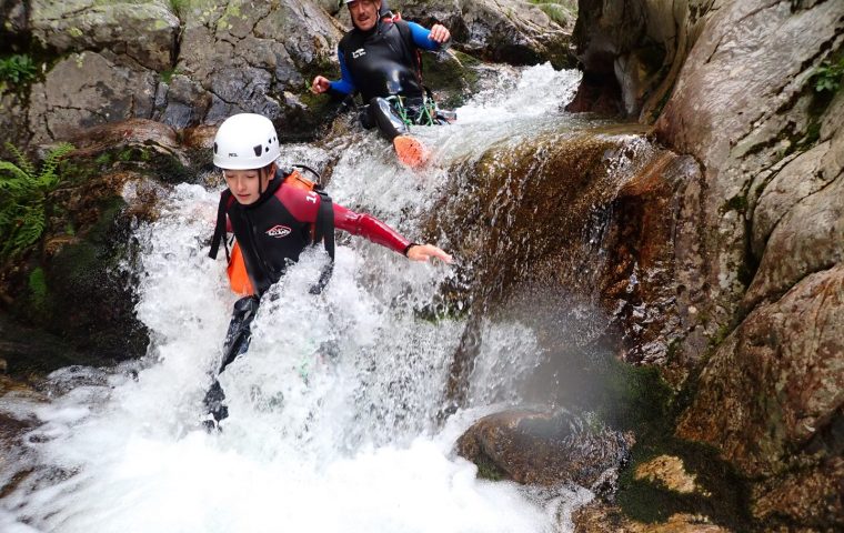 Riviere sauvage, avec Sauts parfait pour une session canyoning