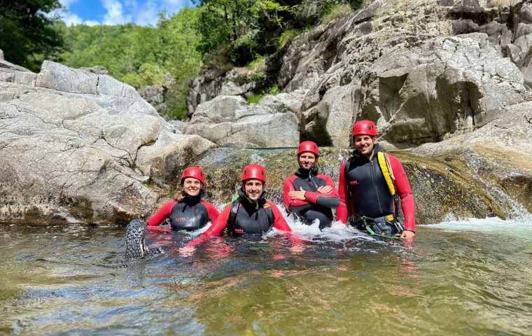 Descente du canyoning du Bas Chassezac en Ardèche