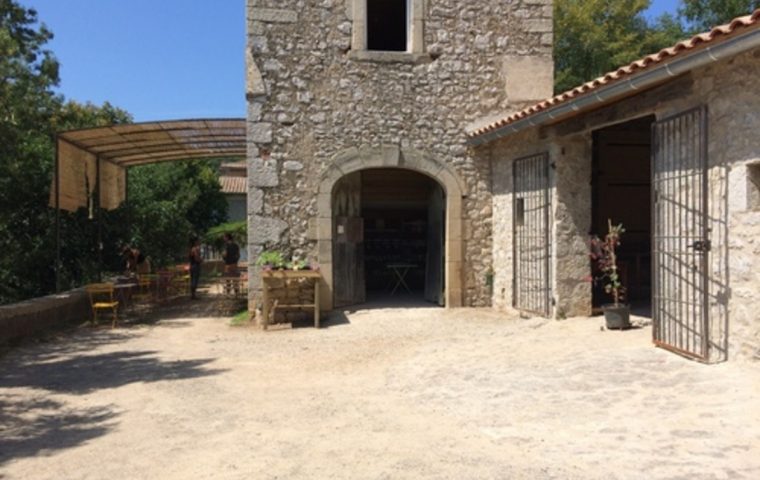 Les bâtiments de la distillerie