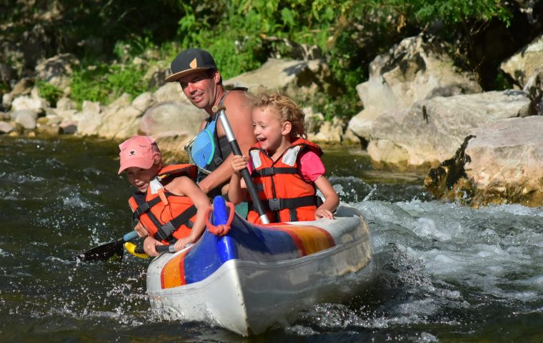 descente accompagnée ardèche à partir de 4 ans