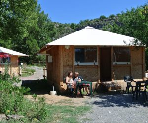 Les Cabanes de Cornillon terrasse