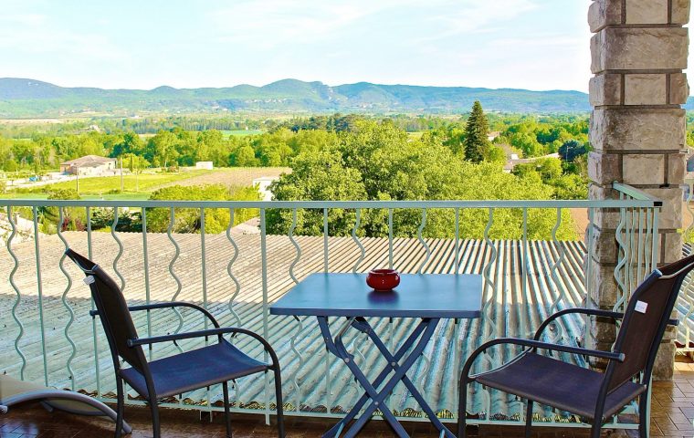 Hotel terrasse avec vue panoramique Ardeche