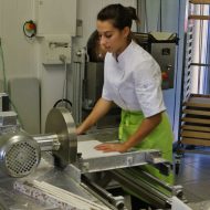 Fabrication du nougat à la Nougaterie du Pont d’Arc